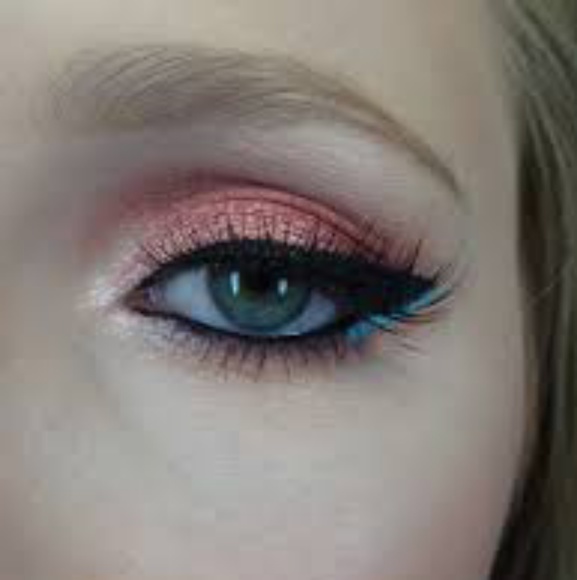 Mac Rose pigment - Picture 3 of 3